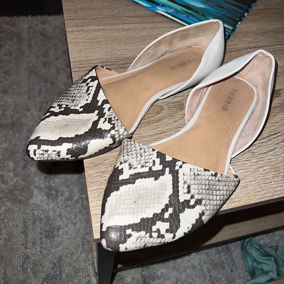 Cute torrid snake skin flats 8W - Picture 1 of 7